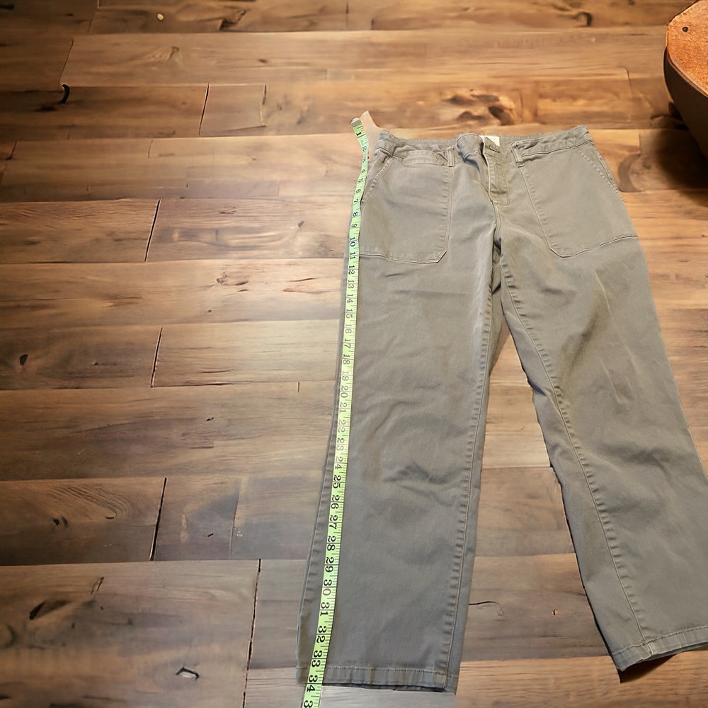 Army green pant 28